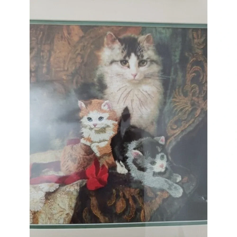 HER MAJESTY'S KITTENS #1391 Embroidery Vintage 1991 Dimensions Crewel Kit NEW
